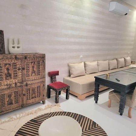 Riad Isahiac Avec Piscine En Exclusivite Marrakesh Buitenkant foto