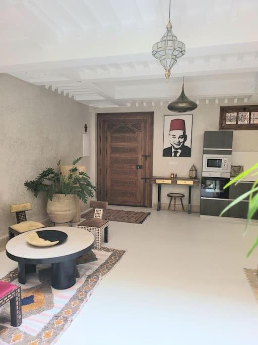 Riad Isahiac Avec Piscine En Exclusivite Marrakesh Buitenkant foto
