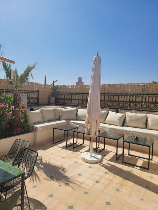 Riad Isahiac Avec Piscine En Exclusivite Marrakesh Buitenkant foto