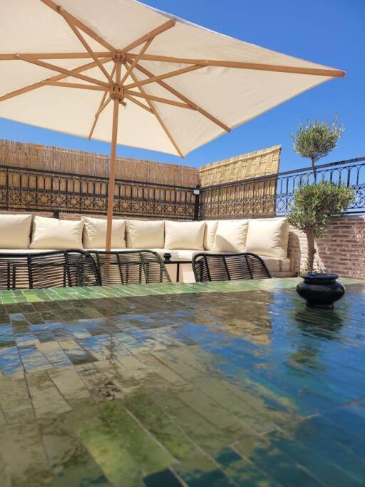 Riad Isahiac Avec Piscine En Exclusivite Marrakesh Buitenkant foto