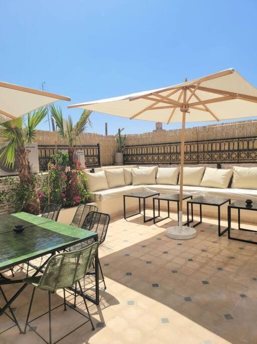 Riad Isahiac Avec Piscine En Exclusivite Marrakesh Buitenkant foto