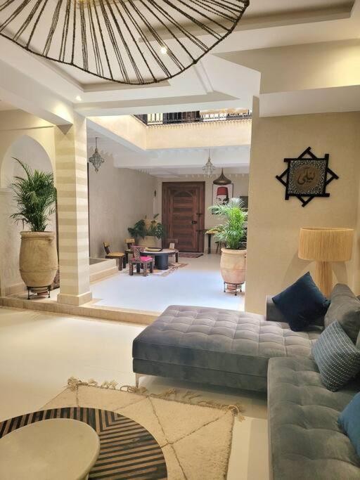 Riad Isahiac Avec Piscine En Exclusivite Marrakesh Buitenkant foto