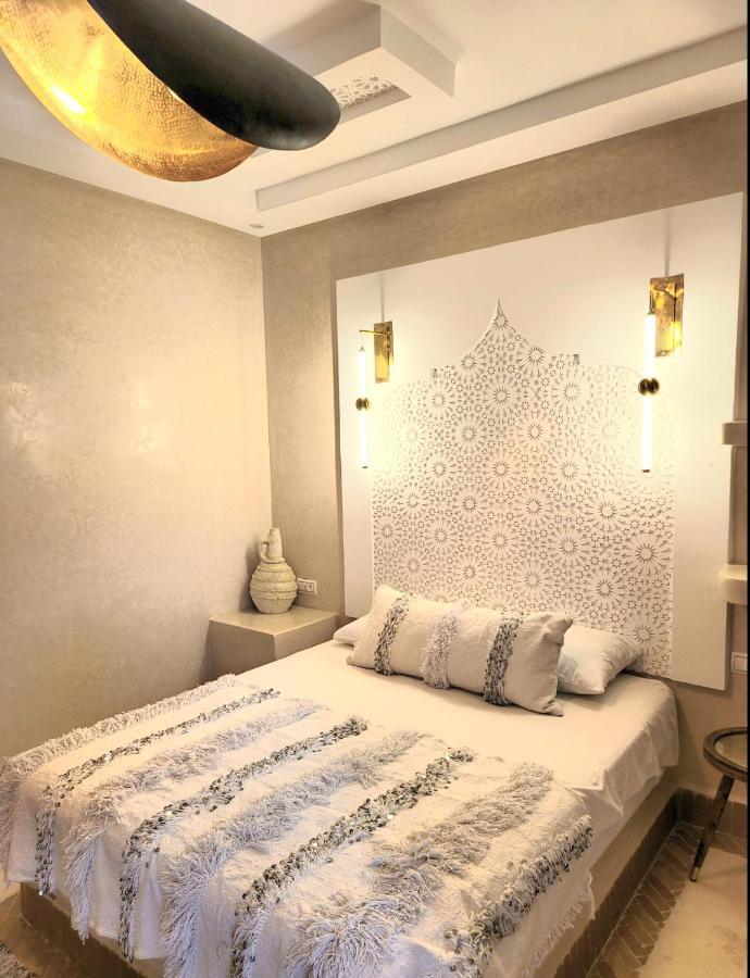 Riad Isahiac Avec Piscine En Exclusivite Marrakesh Buitenkant foto
